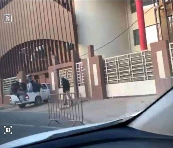 La présence de nervis constatée dans les manifestations La présence de nervis constatée dans les manifestations