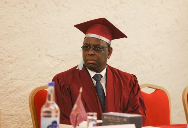 Présidentielle: Deux députés français accusent Macky Sall "d'utiliser la justice pour éliminer ses adversaires politiques"