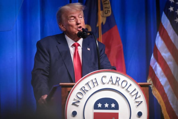 États-Unis: inculpé, Donald Trump se dit victime d'une "chasse aux sorcières" États-Unis: inculpé, Donald Trump se dit victime d'une "chasse aux sorcières"