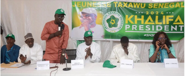 Réplique : Le mouvement "Taxawu Senegaal "assume en toute responsabilité sa participation au Dialogue" Réplique : Le mouvement "Taxawu Senegaal "assume en toute responsabilité sa participation au Dialogue"