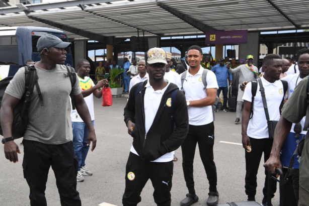 Coupe d’Afrique 2024 : Les lions du Sénégal accueillis à leur arrivée au Benin Coupe d’Afrique 2024 : Les lions du Sénégal accueillis à leur arrivée au Benin