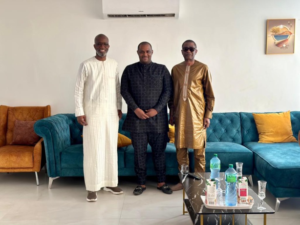 Suspension du signal de WALF TV : Youssou et Bouba NDOUR dans chez Cheikh NIASS