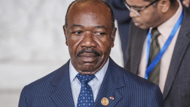 Présidentielle au Gabon: le président Ali Bongo annonce sa candidature à un troisième mandat Présidentielle au Gabon: le président Ali Bongo annonce sa candidature à un troisième mandat