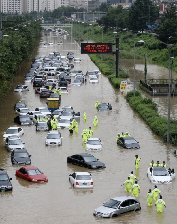 Corée du Sud: au moins 22 morts et 14 disparus dans des inondations Corée du Sud: au moins 22 morts et 14 disparus dans des inondations