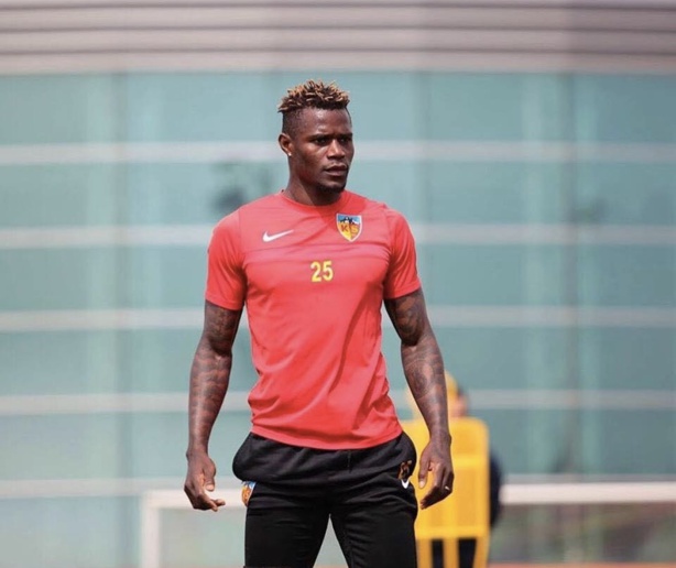 Le Casa Sport confirme le départ de Stéphane Badji Le Casa Sport confirme le départ de Stéphane Badji