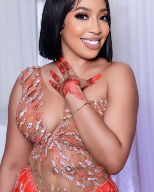 Zeïna Ndour de plus en plus rayonnante Zeïna Ndour de plus en plus rayonnante