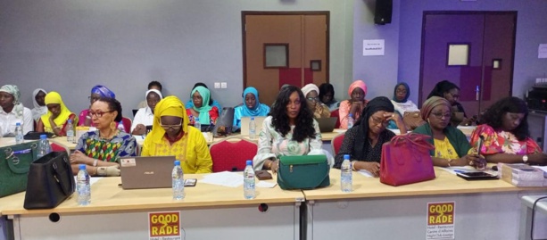 Association des juristes Sénégalaises : Mme Aminata FALL NIANG élue Présidente Association des juristes Sénégalaises : Mme Aminata FALL NIANG élue Présidente