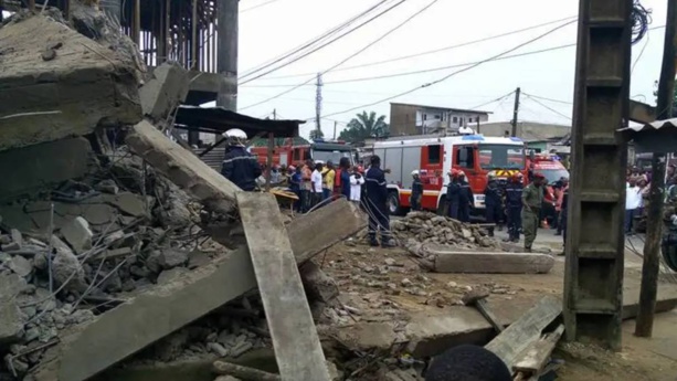 Cameroun: au moins douze morts dans l’effondrement d’un immeuble à Douala