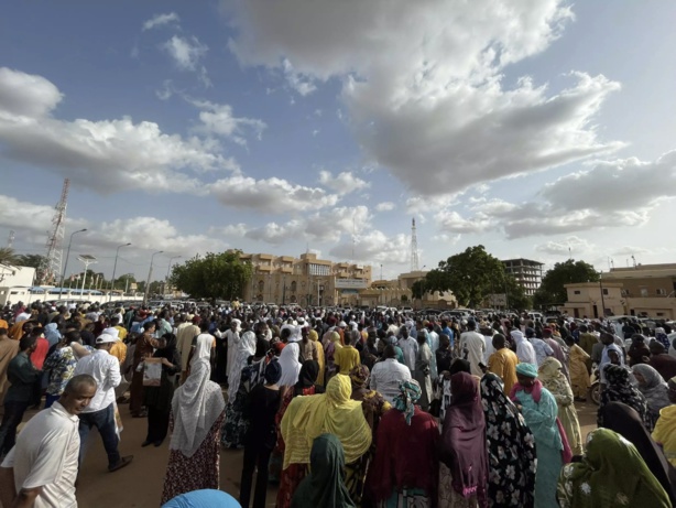 Niger : Tirs de sommation contre des manifestants favorables à Bazoum Niger : Tirs de sommation contre des manifestants favorables à Bazoum