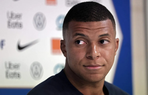 PSG : Kylian Mbappé refuse l'Arabie saoudite PSG : Kylian Mbappé refuse l'Arabie saoudite