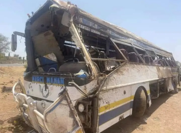 Un choc entre un bus et un camion fait plusieurs morts ce samedi à Gandiaye