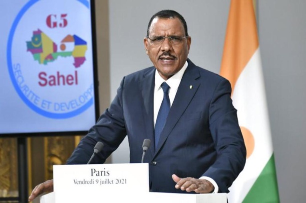Mohamed Bazoum, président déchu du Niger, «a le moral haut», selon son médecin personnel Mohamed Bazoum, président déchu du Niger, «a le moral haut», selon son médecin personnel