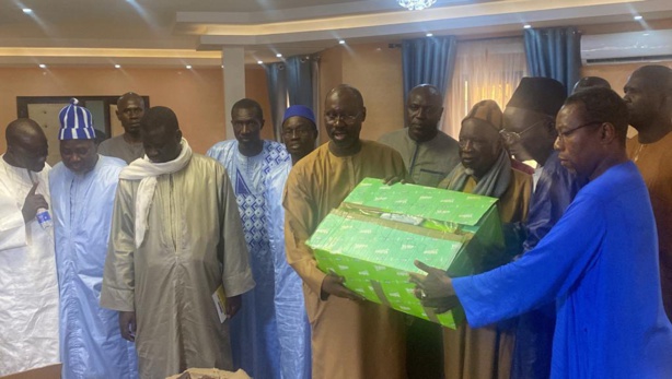 LE DAARA DE COKI A REÇU LE SAMEDI 12 août 2023, le Président du Parti-MDIS Samba NDIAYE pour la 10 ème édition des dons de médicaments et d’équipements LE DAARA DE COKI A REÇU LE SAMEDI 12 août 2023, le Président du Parti-MDIS Samba NDIAYE pour la 10 ème édition des dons de médicaments et d’équipements