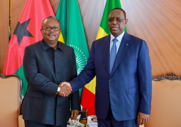 Palais : Emballó reçu par Macky Sall Palais : Emballó reçu par Macky Sall