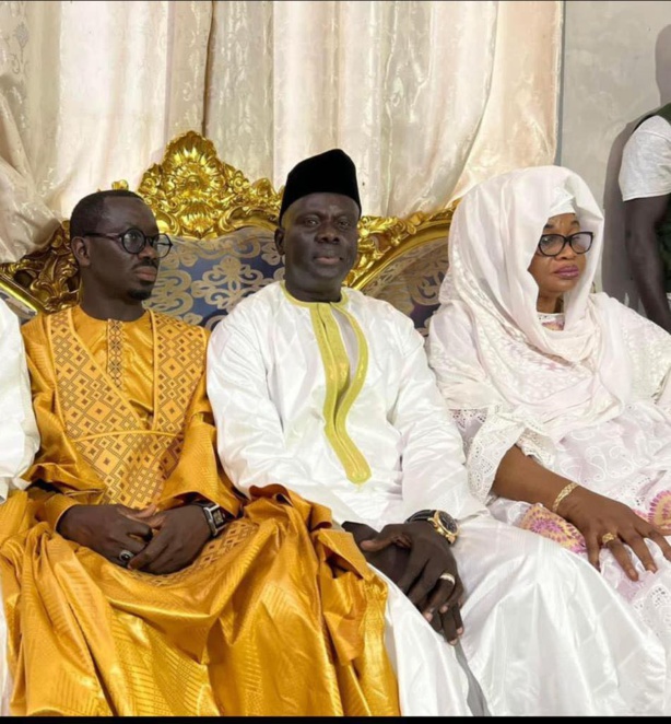 Magal de Touba: Une délégation de Yewwi Askan Wi reçue par Serigne Mountakha Mbacké Magal de Touba: Une délégation de Yewwi Askan Wi reçue par Serigne Mountakha Mbacké