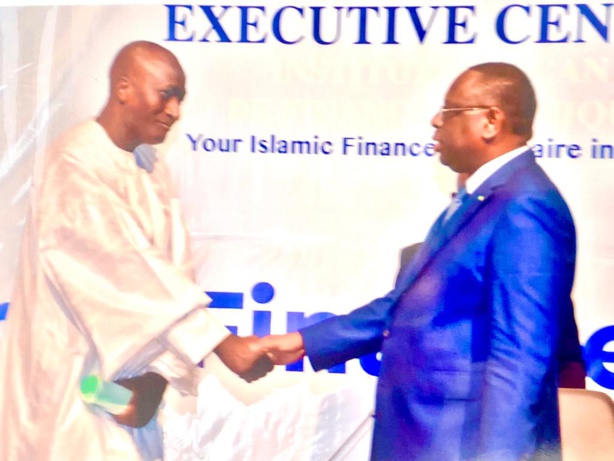 13ème Global Islamic Finance Awards : Macky Sall Lauréat du Prix Mondial du Leadership dans le domaine de la Finance Islamique 13ème Global Islamic Finance Awards : Macky Sall Lauréat du Prix Mondial du Leadership dans le domaine de la Finance Islamique