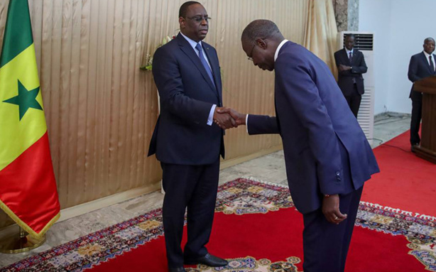 Mohamed Dione - Macky Sall : Les révélations de Madiambal Diagne sur un "désamour" Mohamed Dione - Macky Sall : Les révélations de Madiambal Diagne sur un "désamour"