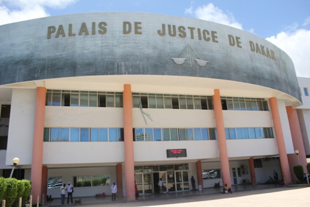 Dakar, : un journaliste de ‘’Jeune Afrique’’ traine son ex copine à la barre pour vol de 2 millions FCFA