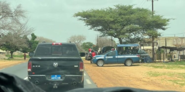 Ndande : Le convoi de Malick Gackou bloqué par la gendarmerie Ndande : Le convoi de Malick Gackou bloqué par la gendarmerie