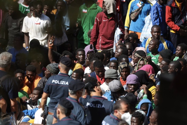À Lampedusa, les évacuations de migrants font retomber la pression À Lampedusa, les évacuations de migrants font retomber la pression