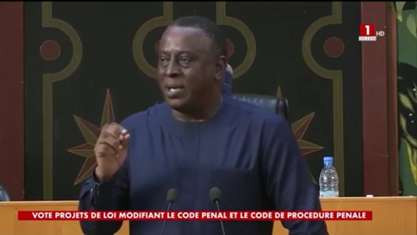 Présidentielle de 2024 : Cheikh Tidiane Gadio annonce sa candidature Présidentielle de 2024 : Cheikh Tidiane Gadio annonce sa candidature