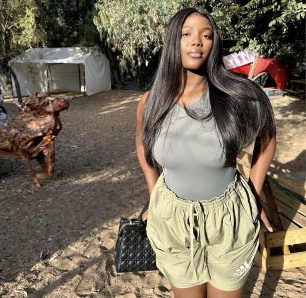 Adja Diao de la série ‘Valeurs’ étale sa classe ! Adja Diao de la série ‘Valeurs’ étale sa classe !