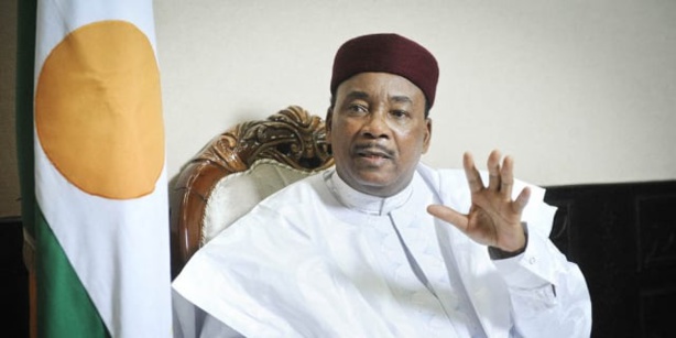 Issoufou s'oppose à une intervention militaire de la Cedeao au Niger 