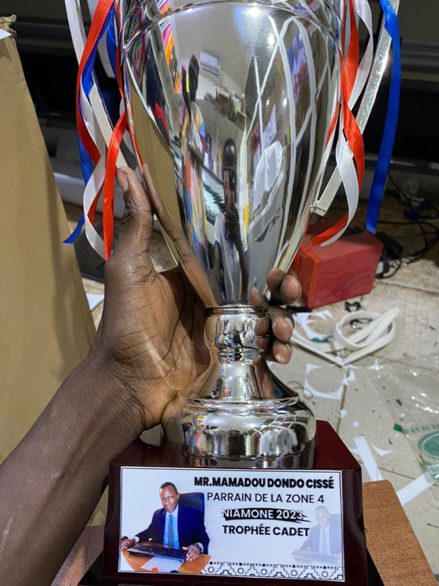 Finale de la zone 4 de l'ODCAV de Bignona : Le parrain Mamadou Dondo Cissé gâte les ASC de Niamone Finale de la zone 4 de l'ODCAV de Bignona : Le parrain Mamadou Dondo Cissé gâte les ASC de Niamone