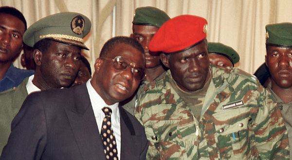 En cinquante ans, la Guinée-Bissau a connu quatre coups d’État et dix-sept tentatives de putsch