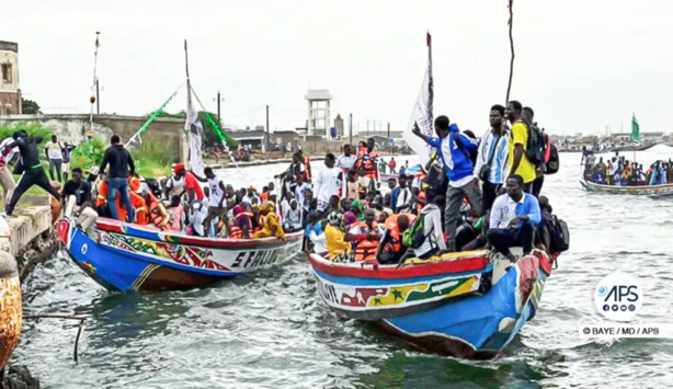 Mawlid an-Nabî : 4.000 pèlerins des îles du Saloum arrivent à Kaolack à bord de pirogues Mawlid an-Nabî : 4.000 pèlerins des îles du Saloum arrivent à Kaolack à bord de pirogues