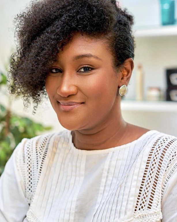 La ravissante chanteuse Constance Thioub !!! La ravissante chanteuse Constance Thioub !!!