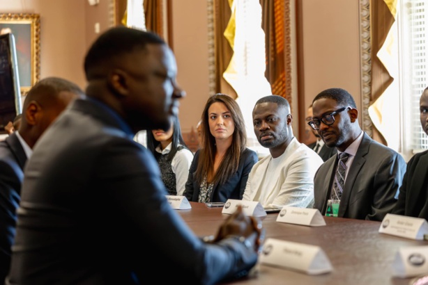 Etats Unis : Thione Niang, Fata, Dip Doundou Guiss... reçus à la maison blanche Etats Unis : Thione Niang, Fata, Dip Doundou Guiss... reçus à la maison blanche