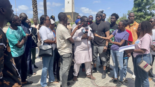 Place de la Nation : Sit-in contre l’inflation et la vie chère Place de la Nation : Sit-in contre l’inflation et la vie chère