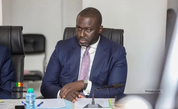 Hausse des factures d’électricité : le ministre Abdou Karim Fofana parle sans convaincre Hausse des factures d’électricité : le ministre Abdou Karim Fofana parle sans convaincre