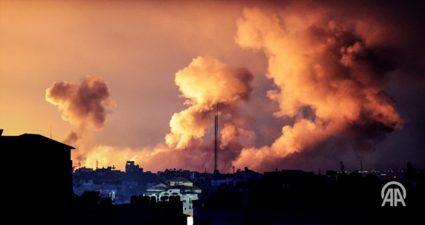 Bombardements israéliens « sans précédent » sur la bande de Gaza, communications et internet coupés Bombardements israéliens « sans précédent » sur la bande de Gaza, communications et internet coupés