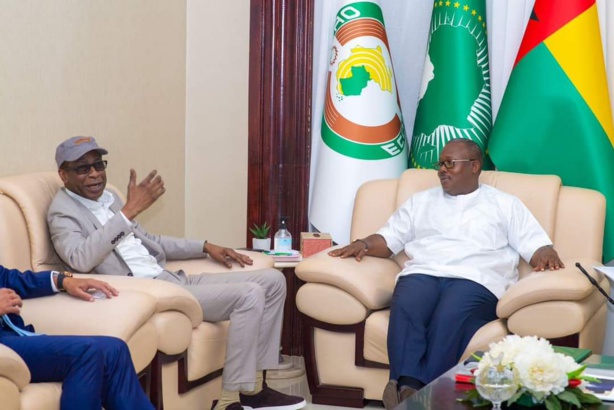 Bissau : Youssou Ndour reçu par le Président Mballo 