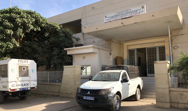 Présumé homosexuel exhumé et brûlé à Kaolack : Quatre personnes arrêtées Présumé homosexuel exhumé et brûlé à Kaolack : Quatre personnes arrêtées