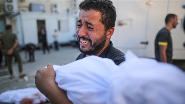 Le bilan des victimes de la guerre israélienne à Gaza s'élève à 9 061 morts dont 3 760 enfants Le bilan des victimes de la guerre israélienne à Gaza s'élève à 9 061 morts dont 3 760 enfants