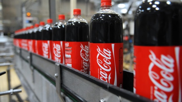 Augmentation du prix du sucre : le PDG de "Coca-Cola" demande des hausses de tarifs de 7%
