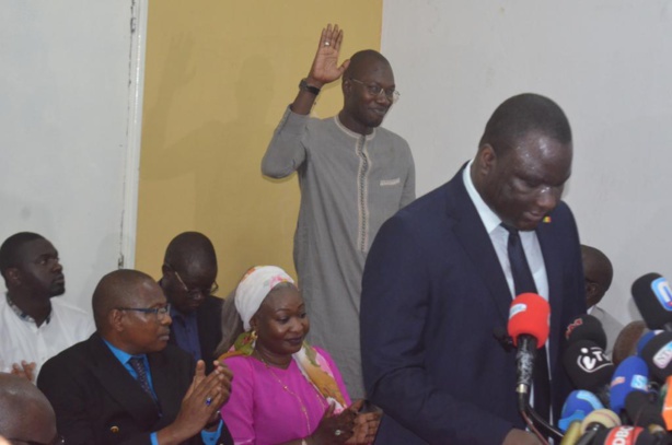 PRP : Mactar Guissé maintenu au poste de Secretaire National en Charge des Relations avec les Partenaires Politiques. PRP : Mactar Guissé maintenu au poste de Secretaire National en Charge des Relations avec les Partenaires Politiques.