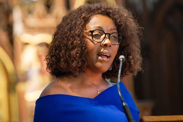  La ministre Laurence Ndong : "Ali Bongo Ondimba est presque mourant"