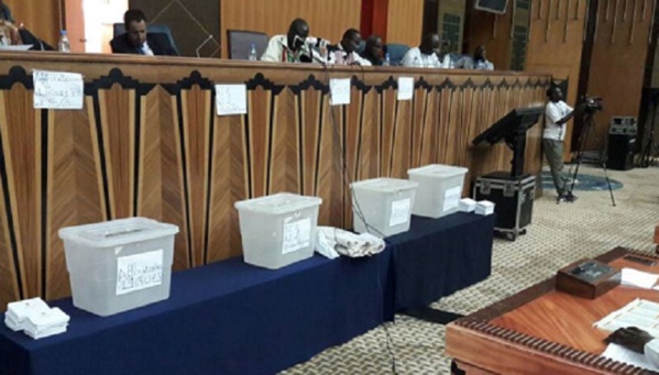 Présidentielle 2024 : L’administration autorisée à repousser l’heure de fermeture des bureaux de vote Présidentielle 2024 : L’administration autorisée à repousser l’heure de fermeture des bureaux de vote