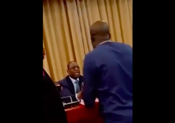 Macky présent pendant une réunion "houleuse" de l'APR (vidéo)