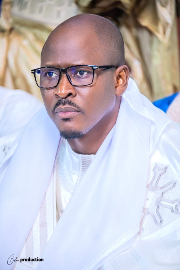 HOMMAGE À SERIGNE BARRA FADILOU A TOUBA GUEYE ( THIES): Serigne Gallas Khady Guèye se rappelle du premier petit fils Khalife de Bamba HOMMAGE À SERIGNE BARRA FADILOU A TOUBA GUEYE ( THIES): Serigne Gallas Khady Guèye se rappelle du premier petit fils Khalife de Bamba