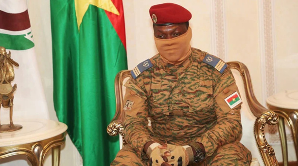 Burkina : trois ministres limogés Burkina : trois ministres limogés