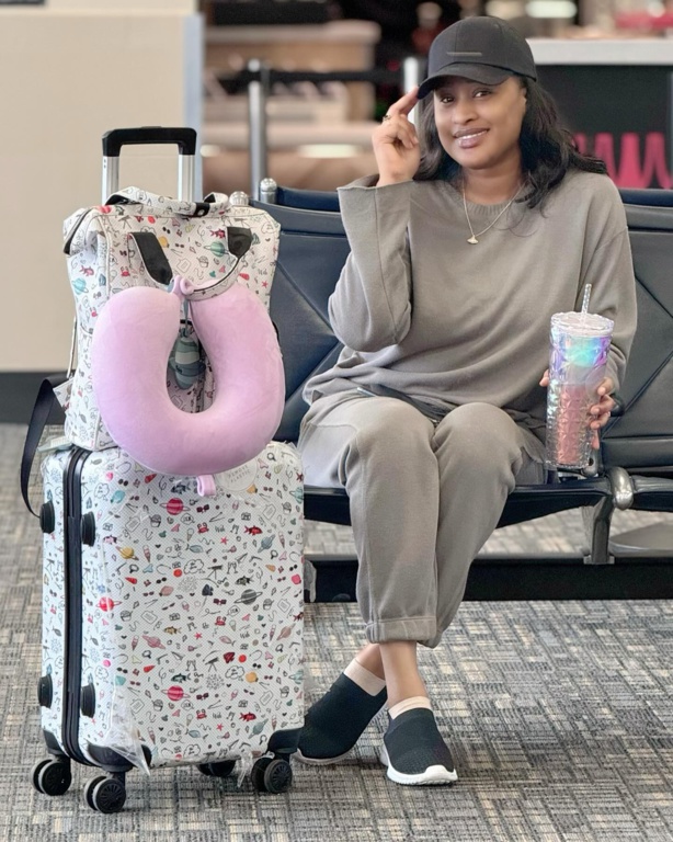 Esther Ndiaye alias Racky (photos) Esther Ndiaye alias Racky (photos)