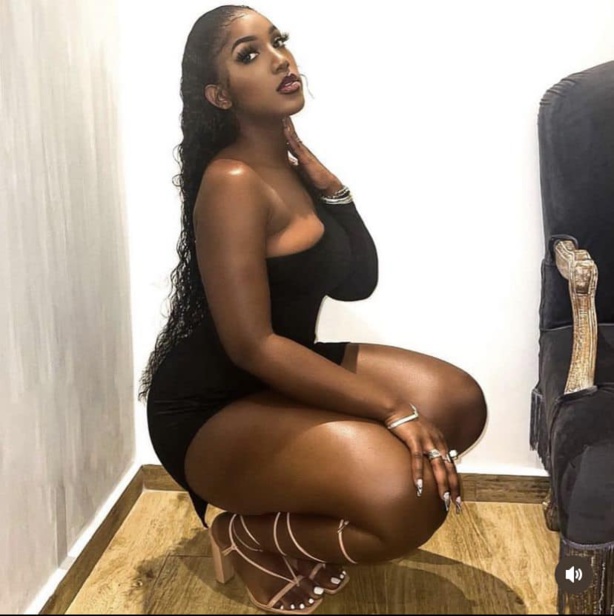 L'actrice Liliane Maroun avec ses tenues L'actrice Liliane Maroun avec ses tenues