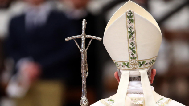 Le Vatican essaie d’éteindre la polémique sur la question des "bénédictions" de couples homosexuels