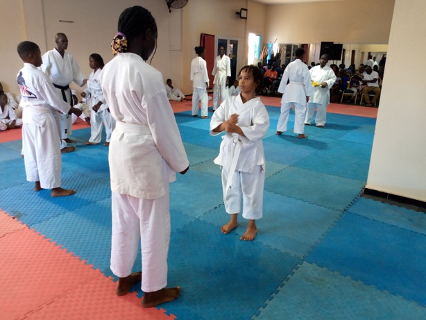 "Bassai" karaté Club de la Gendarmerie Nationale : Les images de la remise de ceintures aux élèves "modèles de 2023" "Bassai" karaté Club de la Gendarmerie Nationale : Les images de la remise de ceintures aux élèves "modèles de 2023"