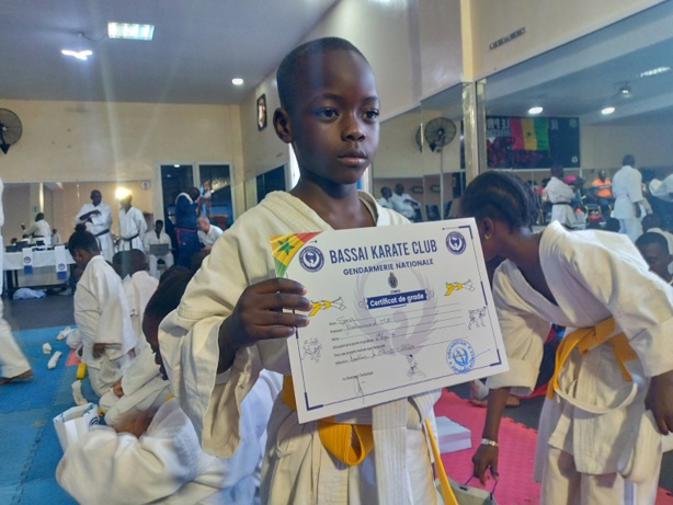 "Bassai" karaté Club de la Gendarmerie Nationale : Les images de la remise de ceintures aux élèves "modèles de 2023" "Bassai" karaté Club de la Gendarmerie Nationale : Les images de la remise de ceintures aux élèves "modèles de 2023"